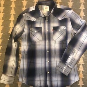 Levi’s Button Down Shirt